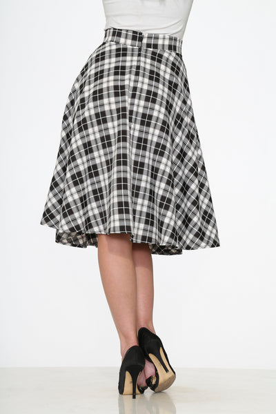 Black and white plaid skirt 5x7 shop