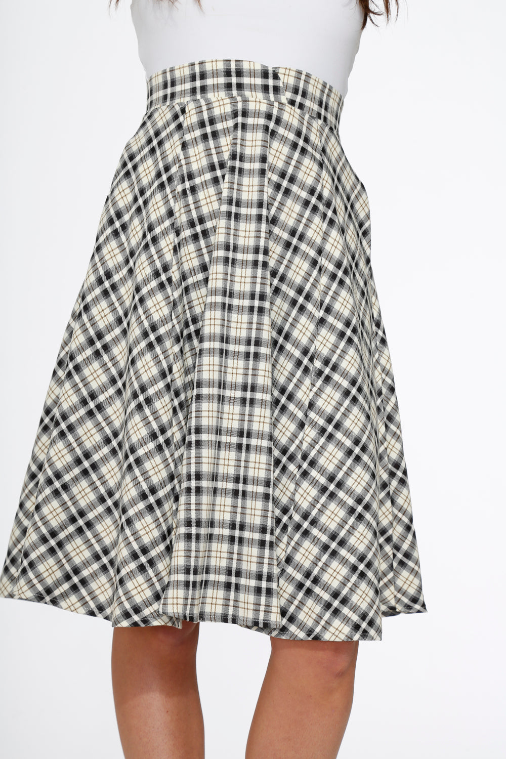 49280 Off White Plaid Swing Skirt