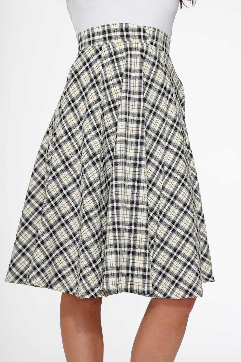 49280 Off White Plaid Swing Skirt