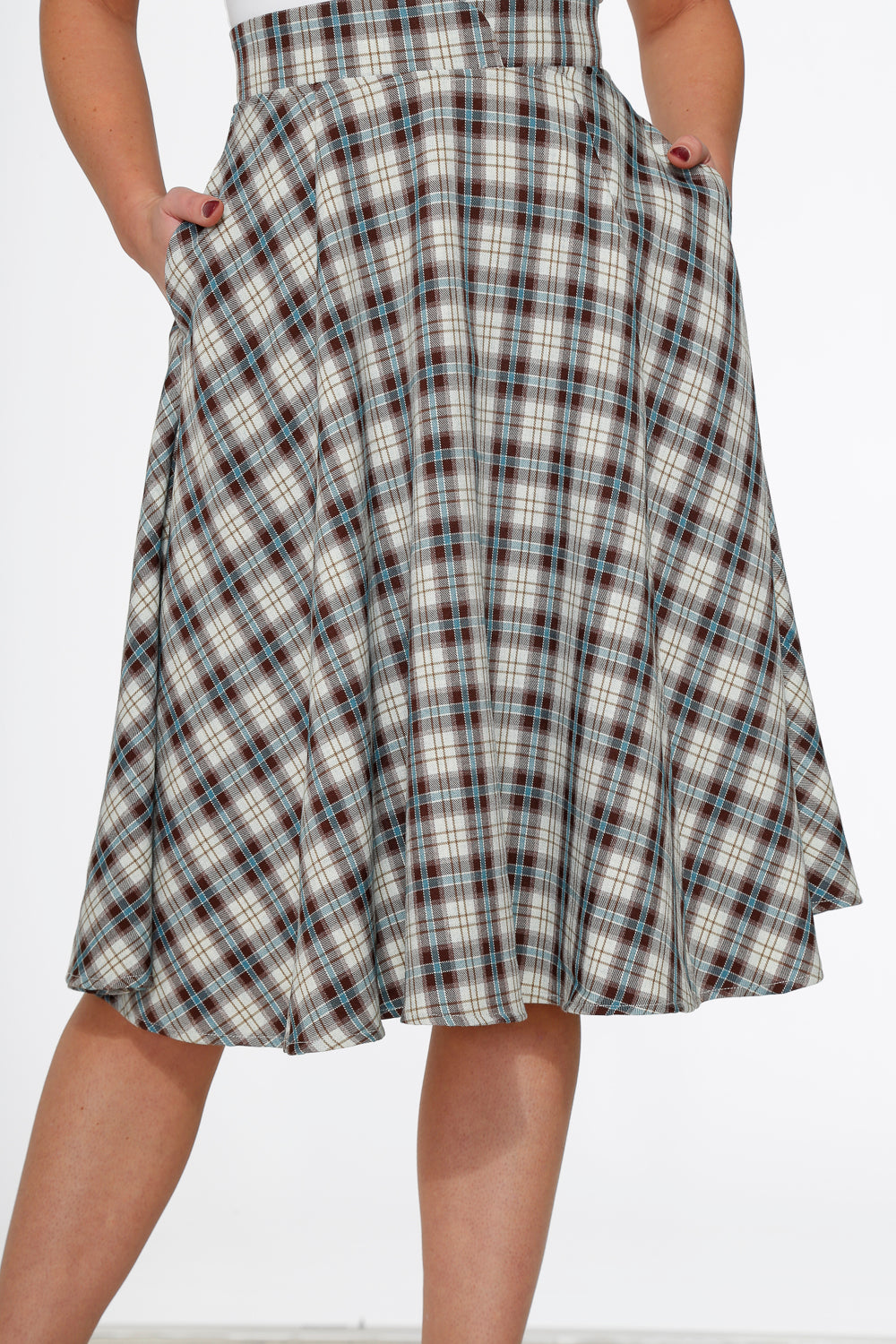 49281 White Brown Plaid Swing Skirt
