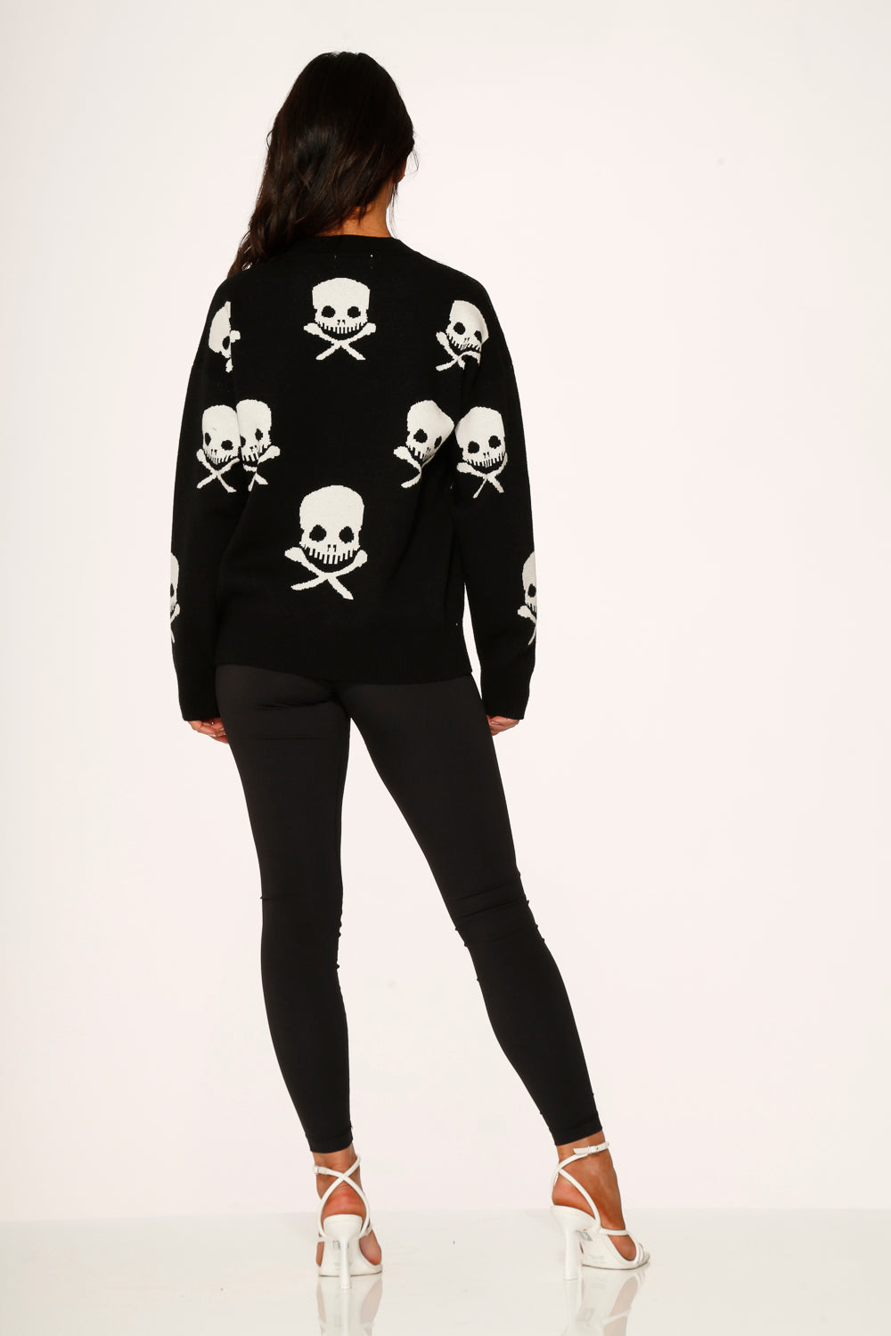 6704 Black Skulls Sweater
