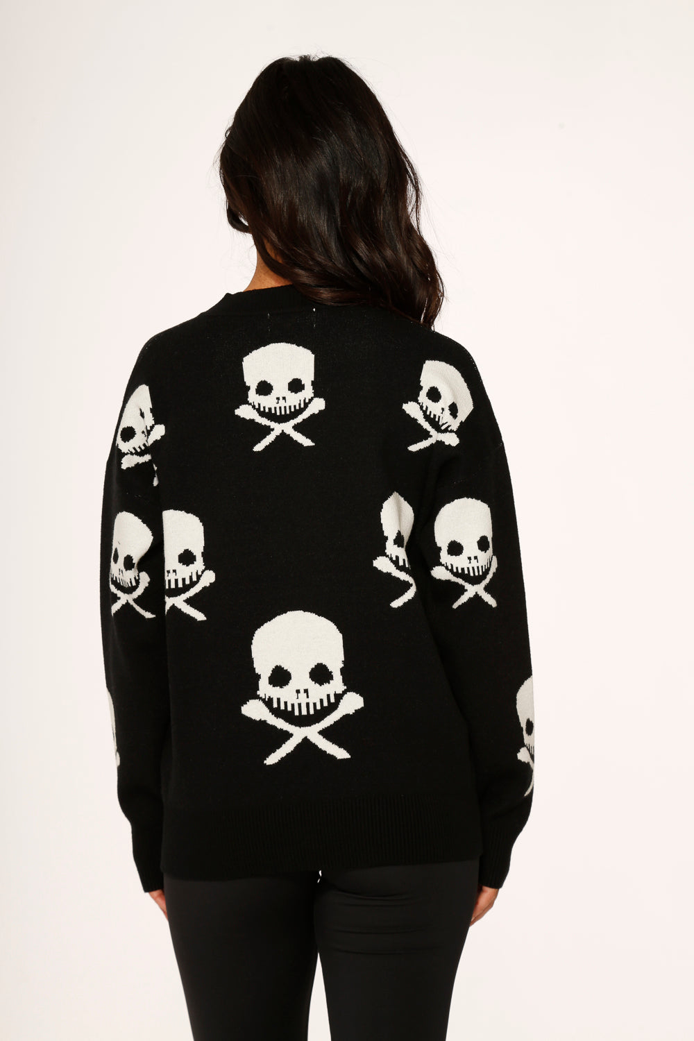 6704 Black Skulls Sweater